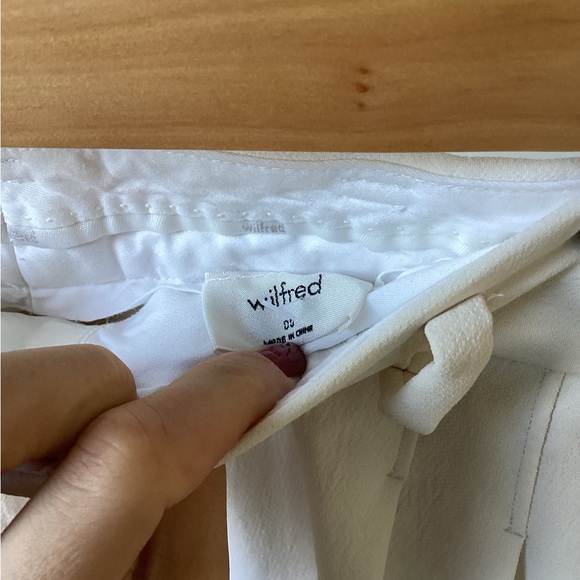 Aritzia light birch effortless pant - Picture 3 of 5